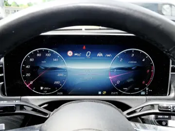 MERCEDES-BENZ E 450 d 4M AMG Distronic Panorama 360