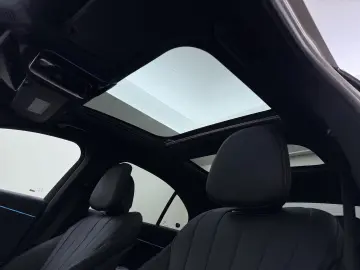 MERCEDES-BENZ E 300 e 4MATIC Exclusive Line   Panorama