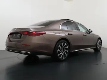 MERCEDES-BENZ E 300 e 4MATIC Exclusive Line   Panorama