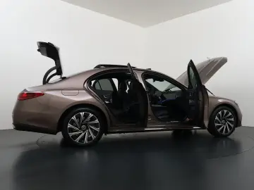 MERCEDES-BENZ E 300 e 4MATIC Exclusive Line   Panorama