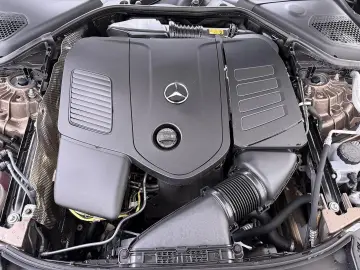 MERCEDES-BENZ E 300 e 4MATIC Exclusive Line   Panorama