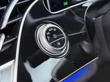 MERCEDES-BENZ E 300 e 4MATIC Exclusive Line   Panorama