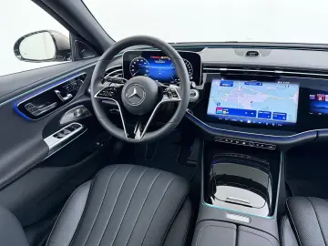 MERCEDES-BENZ E 300 e 4MATIC Exclusive Line   Panorama