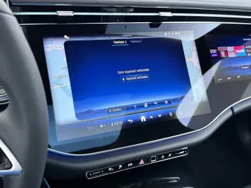 MERCEDES-BENZ E 300 e 4MATIC Exclusive Line   Panorama