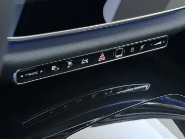 MERCEDES-BENZ E 300 e 4MATIC Exclusive Line   Panorama