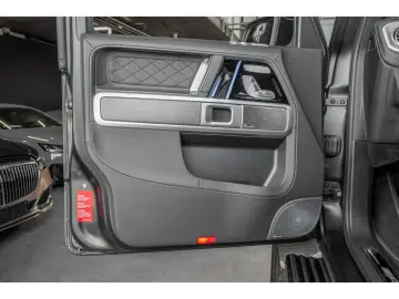 MERCEDES-BENZ G 63 AMG MERCEDES-AMG G 63 4x4²   FULL OPTIONS