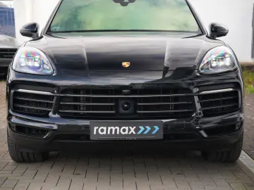 PORSCHE Cayenne E-Hybrid Coupé PLATINUM-BEIGE