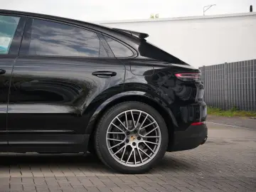 PORSCHE Cayenne E-Hybrid Coupé PLATINUM-BEIGE