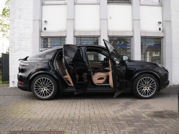 PORSCHE Cayenne E-Hybrid Coupé PLATINUM-BEIGE