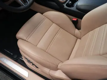 PORSCHE Cayenne E-Hybrid Coupé PLATINUM-BEIGE