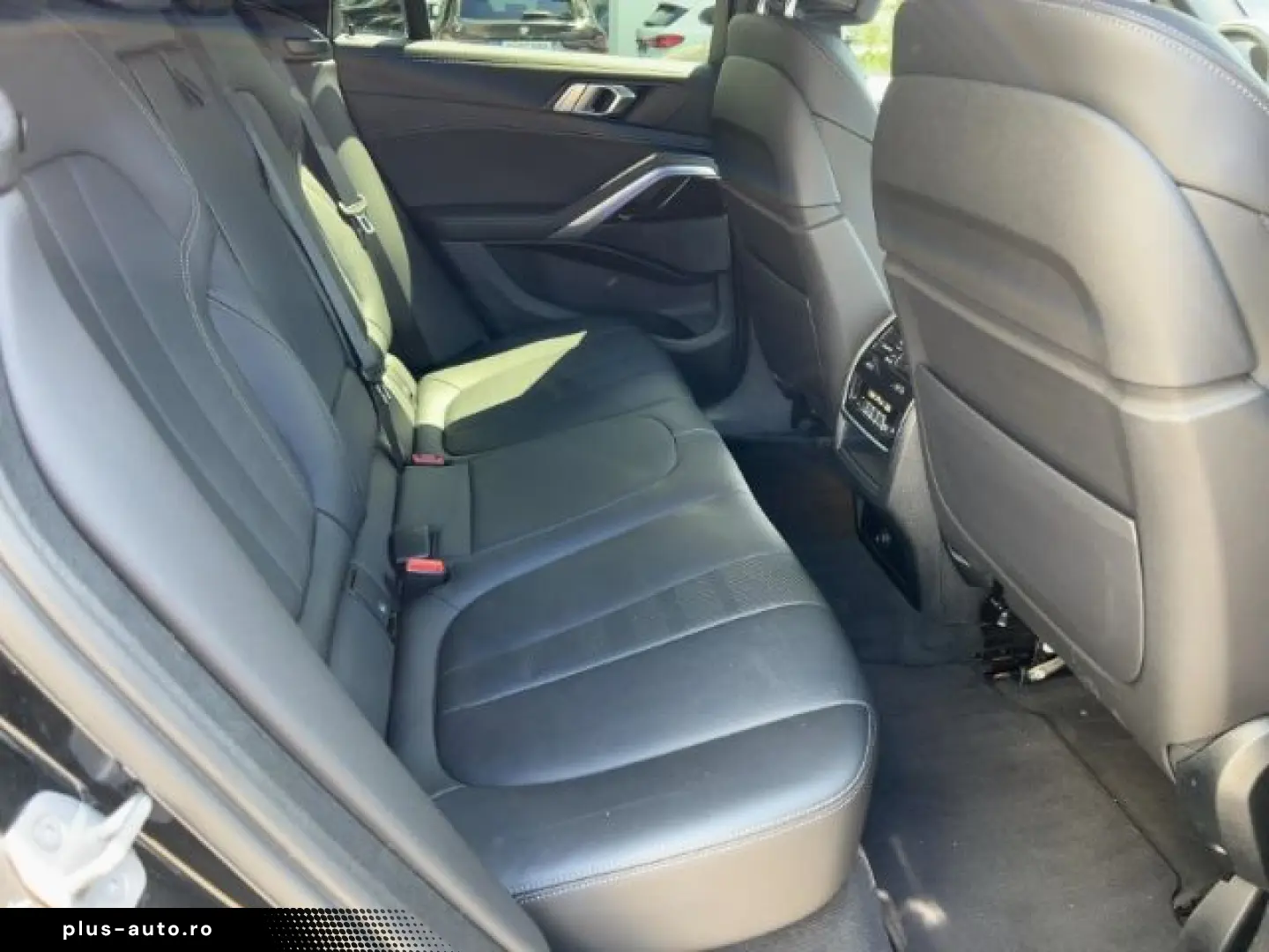 BMW X6 xDrive 30d M-Sport AHK Pano HUD HiFi LC Prof