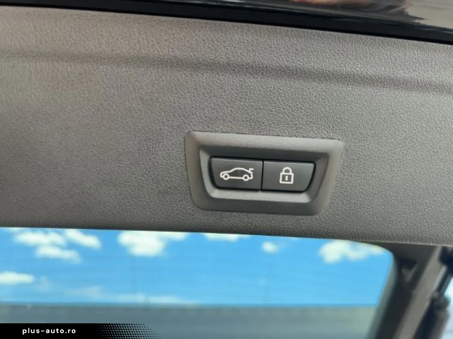 BMW X6 xDrive 30d M-Sport AHK Pano HUD HiFi LC Prof
