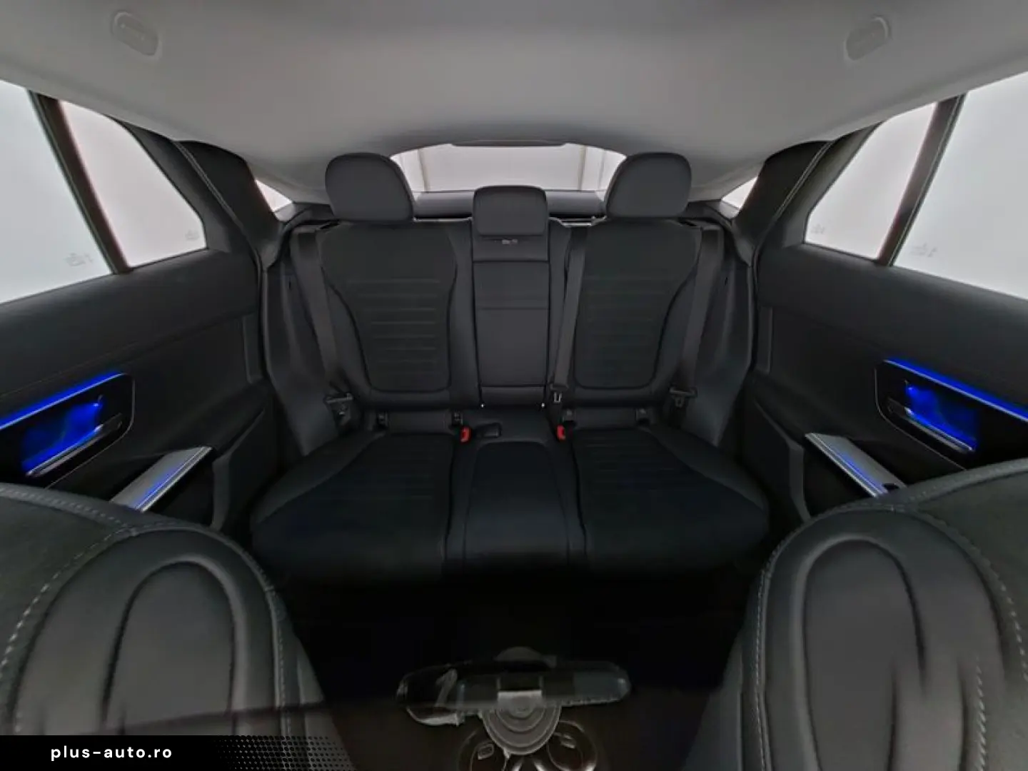 MERCEDES-BENZ GLC 200 4M Coupé AMG LED Kamera Winter&hellip;