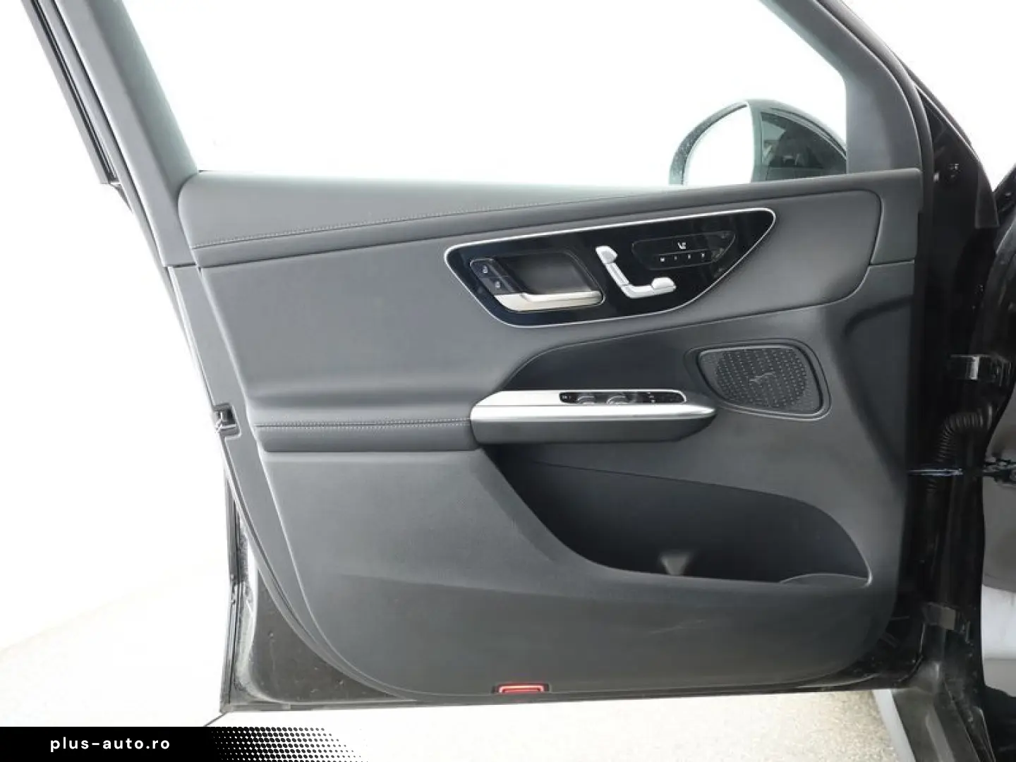 MERCEDES-BENZ GLC 220 d 4M AMG LED Panorama-SD Memory-P. AHK