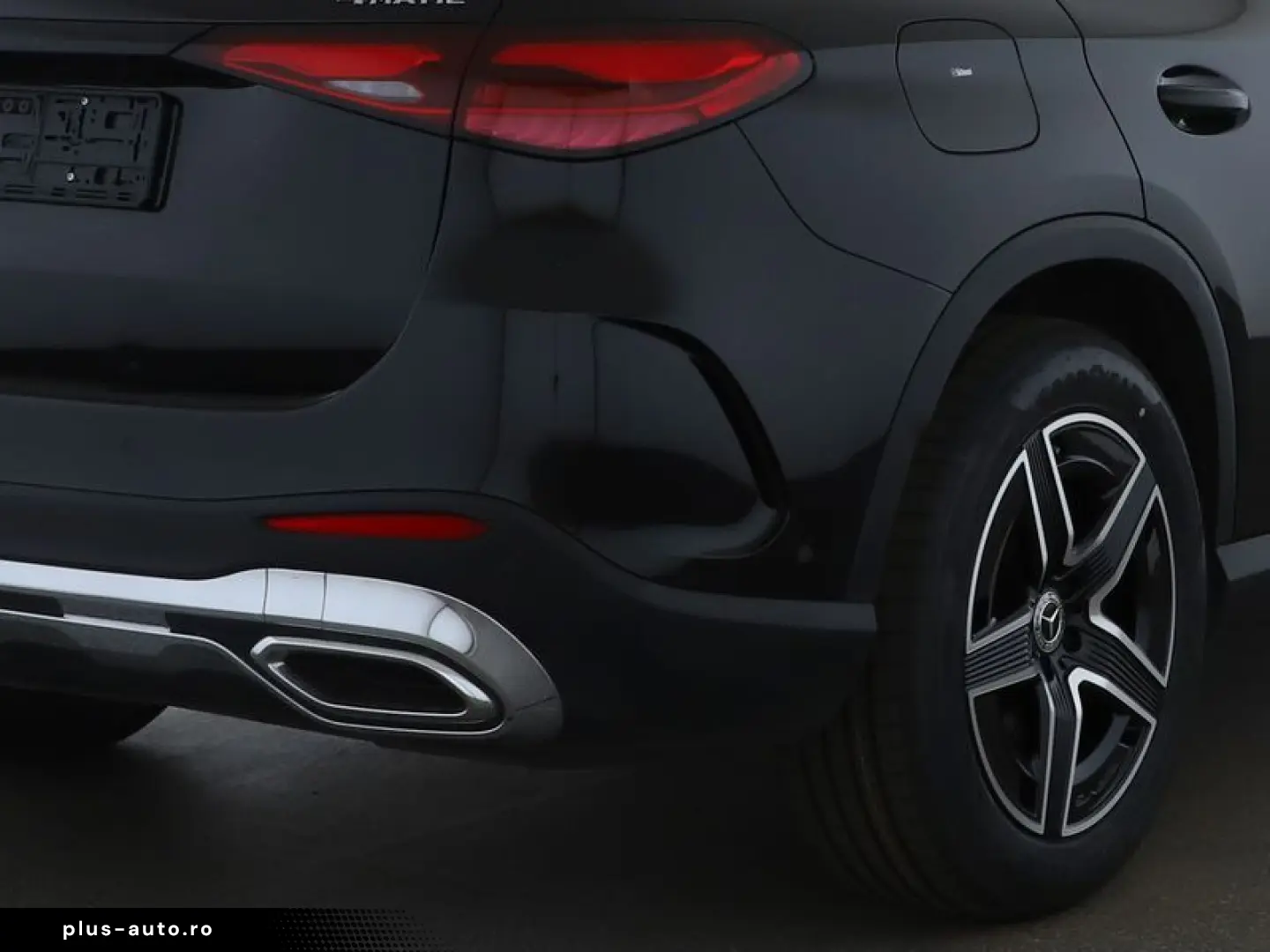 MERCEDES-BENZ GLC 220 d 4M AMG LED Panorama-SD Memory-P. AHK