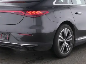 MERCEDES-BENZ EQE 300 Electric Art Advanced Plus LED Pano-SD