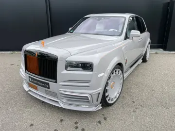 ROLLS ROYCE Cullinan Black Badge MANSORY 4-Seat Starlight