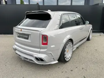ROLLS ROYCE Cullinan Black Badge MANSORY 4-Seat Starlight