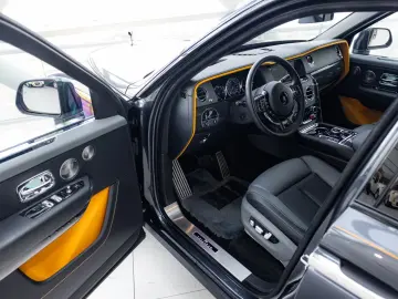 ROLLS ROYCE Cullinan 6.75 V12   Black Badge   Shooting Star
