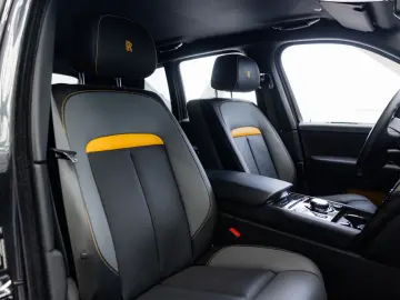 ROLLS ROYCE Cullinan 6.75 V12   Black Badge   Shooting Star