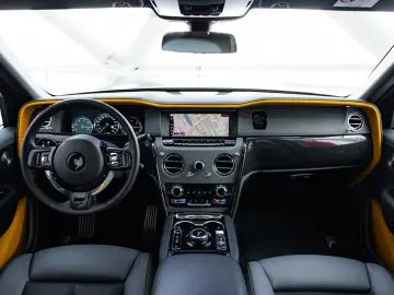ROLLS ROYCE Cullinan 6.75 V12   Black Badge   Shooting Star