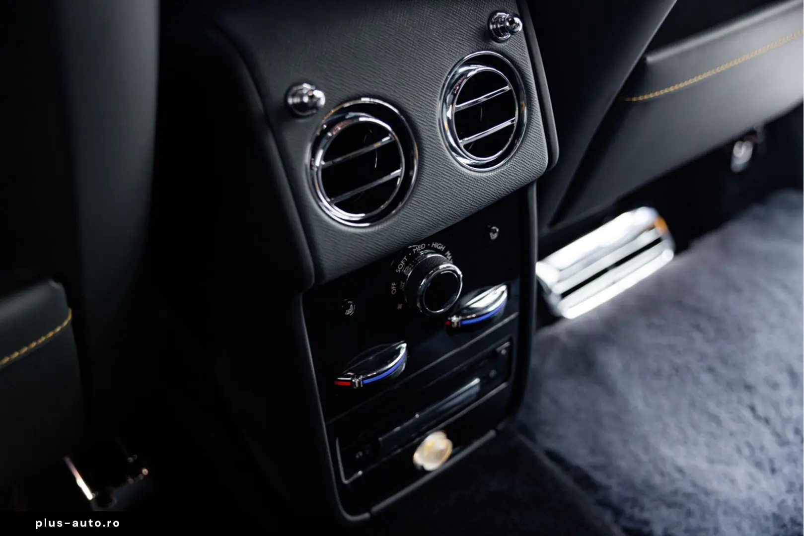 ROLLS ROYCE Cullinan 6.75 V12   Black Badge   Shooting Star
