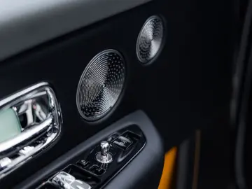 ROLLS ROYCE Cullinan 6.75 V12   Black Badge   Shooting Star