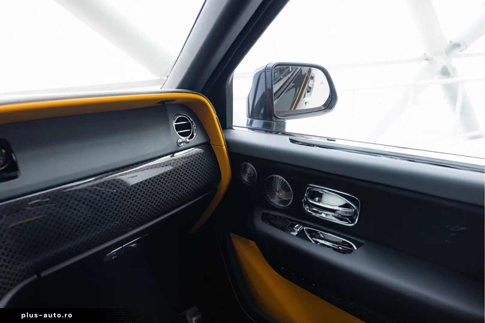 ROLLS ROYCE Cullinan 6.75 V12   Black Badge   Shooting Star