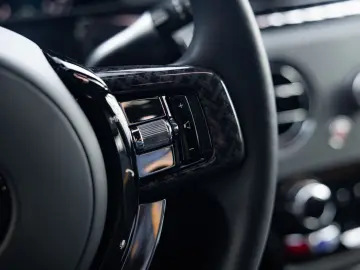 ROLLS ROYCE Cullinan 6.75 V12   Black Badge   Shooting Star