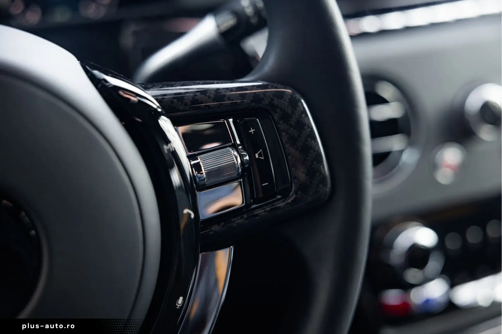 ROLLS ROYCE Cullinan 6.75 V12   Black Badge   Shooting Star