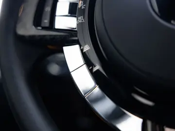 ROLLS ROYCE Cullinan 6.75 V12   Black Badge   Shooting Star