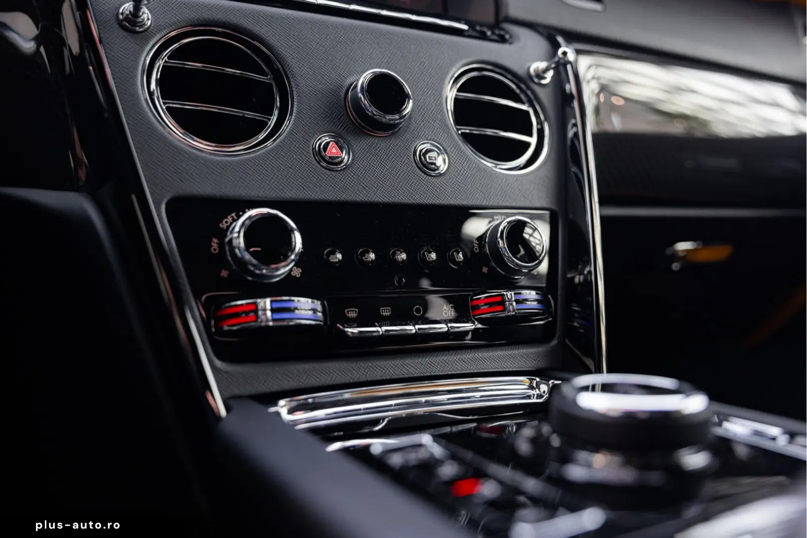 ROLLS ROYCE Cullinan 6.75 V12   Black Badge   Shooting Star
