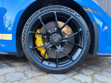 PORSCHE 992 GT3 APPROVED 06 2028 PCCB Lift Clubsport