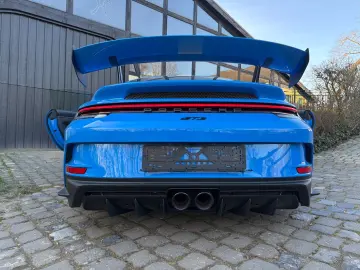 PORSCHE 992 GT3 APPROVED 06 2028 PCCB Lift Clubsport