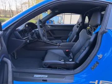 PORSCHE 992 GT3 APPROVED 06 2028 PCCB Lift Clubsport