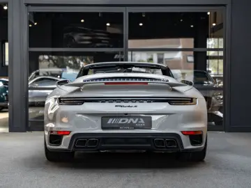 PORSCHE 992 992 Turbo S Cabrio Lift 360 kamera Stoelvent