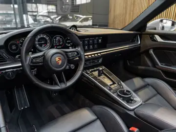 PORSCHE 992 992 Turbo S Cabrio Lift 360 kamera Stoelvent