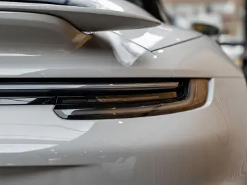 PORSCHE 992 992 Turbo S Cabrio Lift 360 kamera Stoelvent