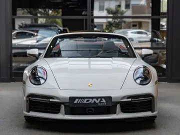 PORSCHE 992 992 Turbo S Cabrio Lift 360 kamera Stoelvent
