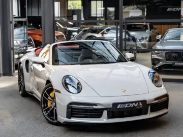 PORSCHE 992 992 Turbo S Cabrio Lift 360 kamera Stoelvent