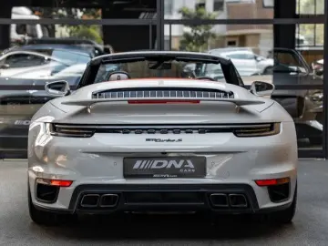 PORSCHE 992 992 Turbo S Cabrio Lift 360 kamera Stoelvent