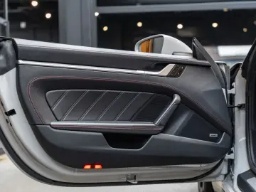 PORSCHE 992 992 Turbo S Cabrio Lift 360 kamera Stoelvent