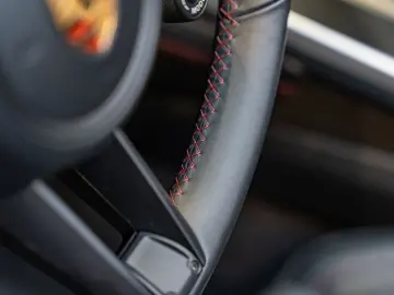PORSCHE 992 992 Turbo S Cabrio Lift 360 kamera Stoelvent