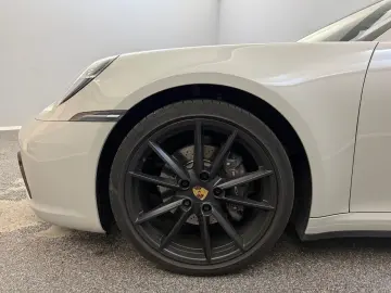 PORSCHE 992 Targa 4 1.HD U-FREI S-HEFT CHRONO MEGA-AUSST