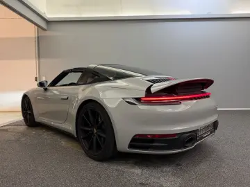 PORSCHE 992 Targa 4 1.HD U-FREI S-HEFT CHRONO MEGA-AUSST
