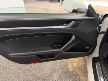 PORSCHE 992 Targa 4 1.HD U-FREI S-HEFT CHRONO MEGA-AUSST