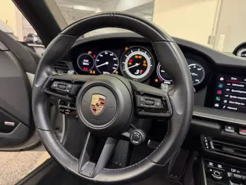 PORSCHE 992 Targa 4 1.HD U-FREI S-HEFT CHRONO MEGA-AUSST