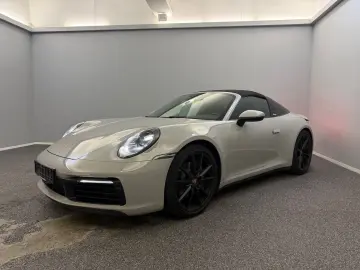 PORSCHE 992 Targa 4 1.HD U-FREI S-HEFT CHRONO MEGA-AUSST