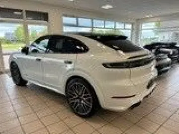 PORSCHE Cayenne GTS Coupe SportDesign AHK ACC HeadUp