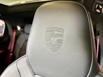 PORSCHE Cayenne GTS Coupe SportDesign AHK ACC HeadUp